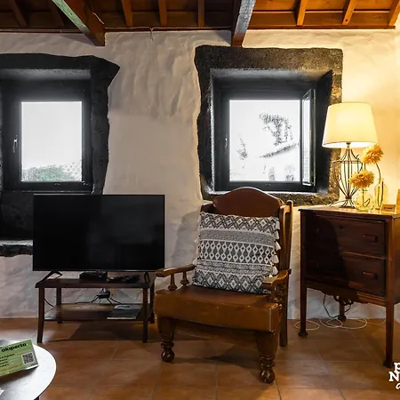 Casa Da By Pontanegraazores Hébergement de vacances Serreta